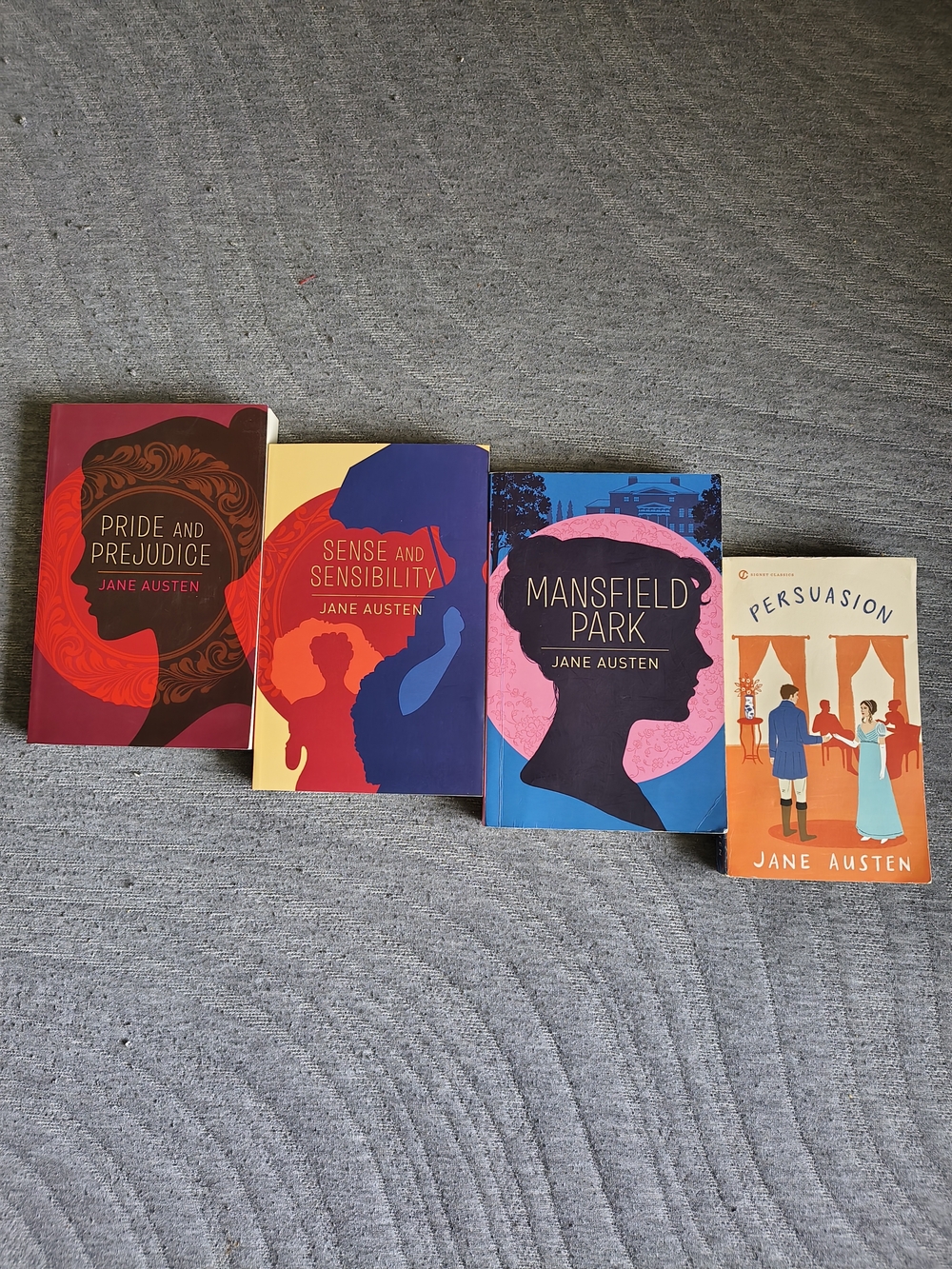 Jane Austen Classics 4-Book Collection Pride & Prejudice Persuasion